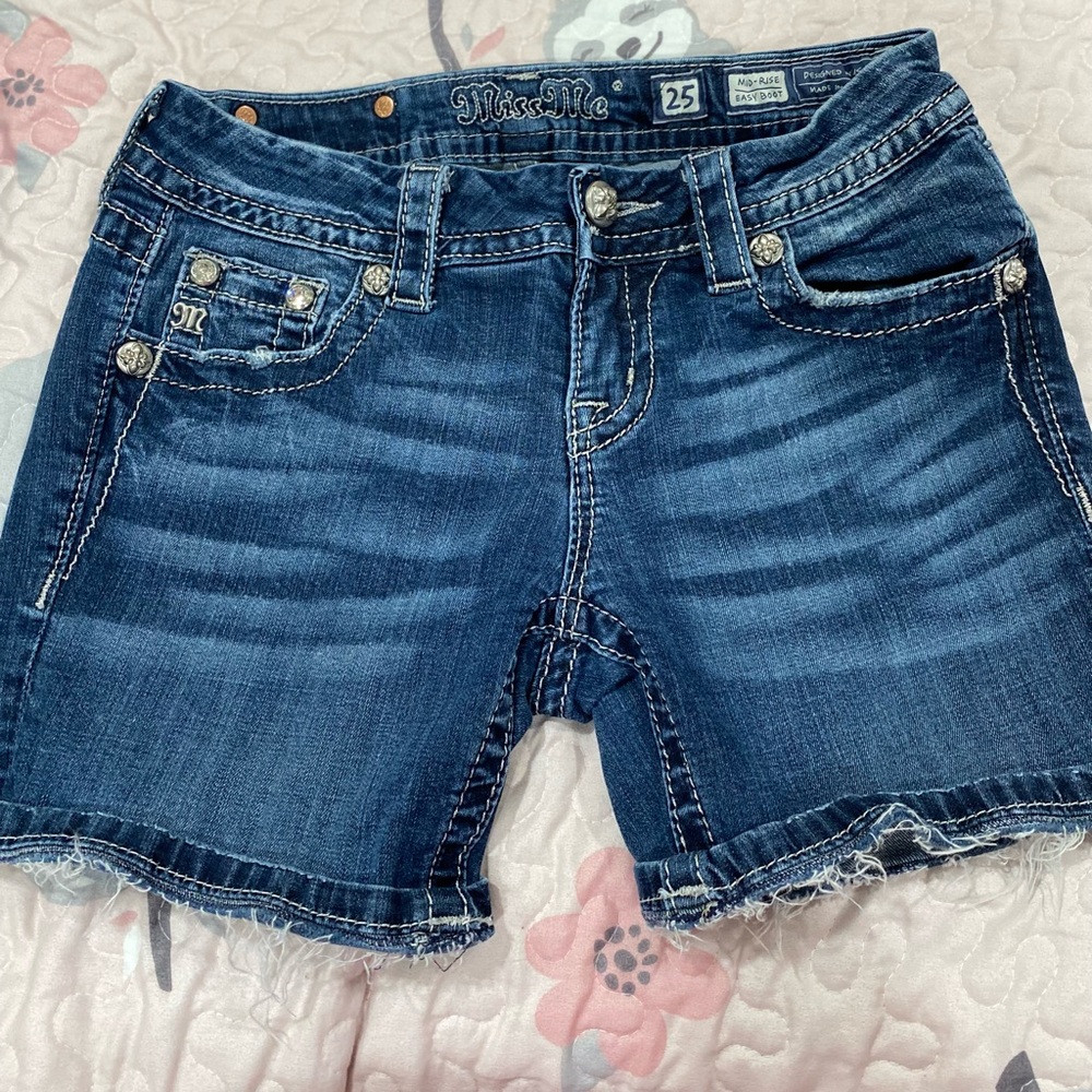 MISS ME SHORTS